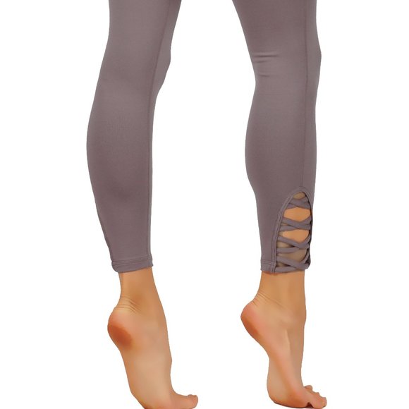 NWT Yoga pants Criss Cross Cutouts 7/8 Length legging - Picture 3 of 4